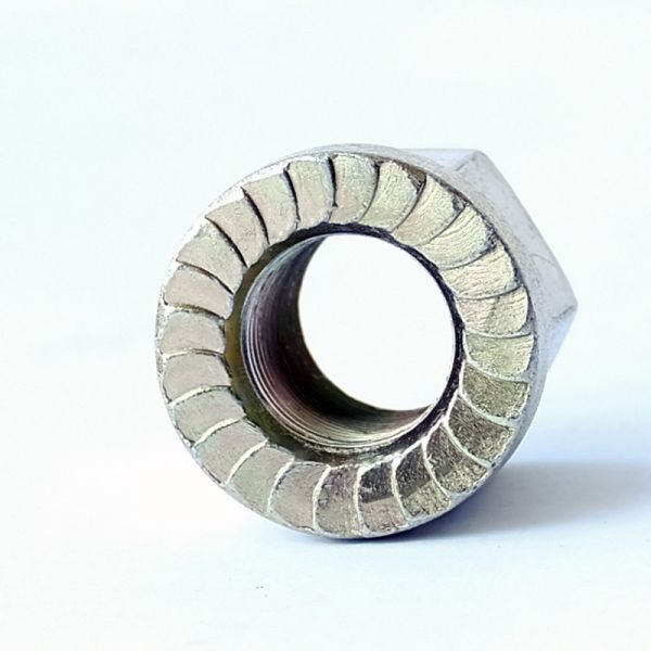 Hexagon Stainless Steel Wheel Lug Nuts With Thick Washer M18 Surface Color Zinc