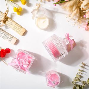 Lightweight Perfume Scented Candles Soy Wax Material Elegant Looking