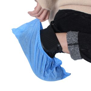 Dustproof 80pcs/Min Disposable Shoe Cover Manufacturing Machine