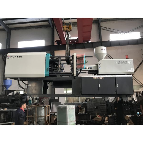 HJF180 Ton Energy Saving 50-80% Injection Molding Machine With KEBA PLC Servo Type