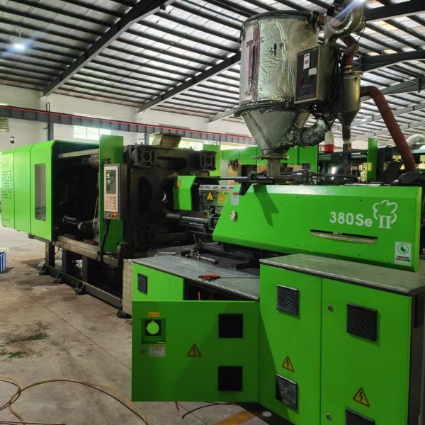 Buy Welltec Injection Molding Machine Horizontal 3800KN at wholesale prices