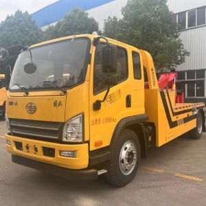 FAW JieFang Heavy Duty Tow Truck Wrecker With Trailer Truck Flatbed Platform