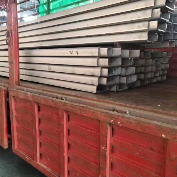 304 316 321 310S Stainless Steel U Channel Bending Channels Height 200 - 400mm