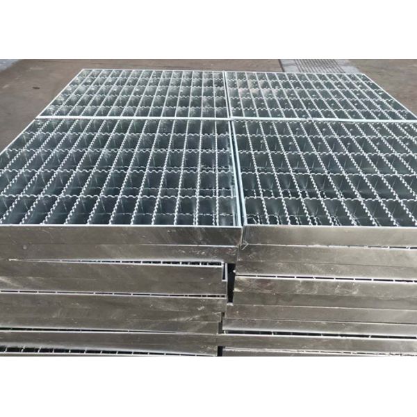 Buy Construction Platform Catwalk Steel Grating 20mm Hot Dipped Galvanized at wholesale prices