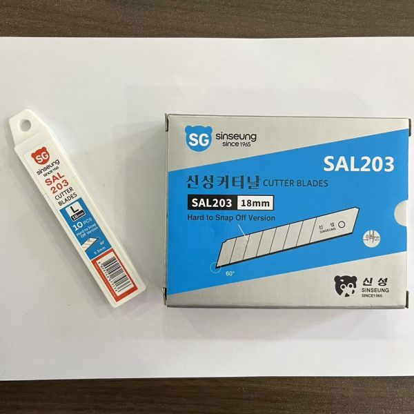 Accurate Cutting 18mm Cutter Blades 8 Segments for Cuts and Varying Replacement