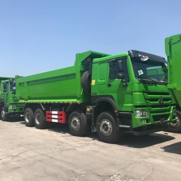 Buy SINOTRUK HOWO 8x4 Tipper Truck For Mining Optional Driving Type Long Using Life at wholesale prices