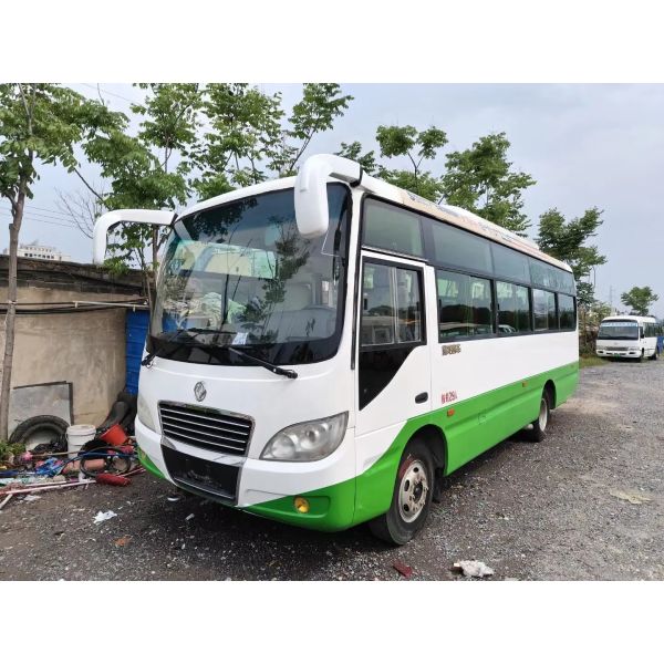 Used Travel Bus 2016 Year 4 Cylinders Yuchai Engine 130hp 29 Seats Single Door
