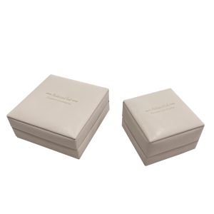 OEM Luxury Pink Jewelry Diamond Packaging Box With Outer Packing