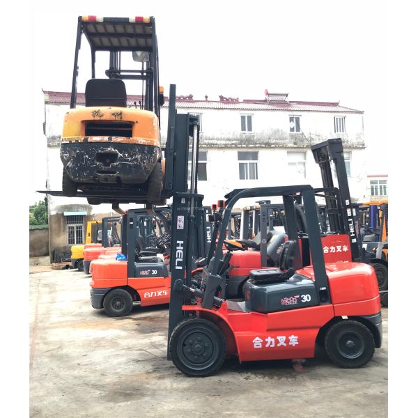 Used Heli Diesel Forklifts 2 ton 4 ton 6 ton 7 ton 3.5 ton 3 ton CPCD20 CPCD30 CPCD40
