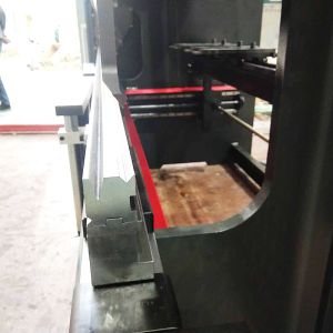 TP10S 160T 3200mm Hydraulic Bending Press Brake Machine Large Color Screen