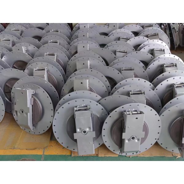 Easy-to-Install Carbon Steel 16 Inch Clamp Manhole Cover for Tank Truck