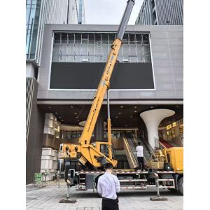 Outdoor Full-Color LED Display P3.076 5000cd IP65 Waterproof