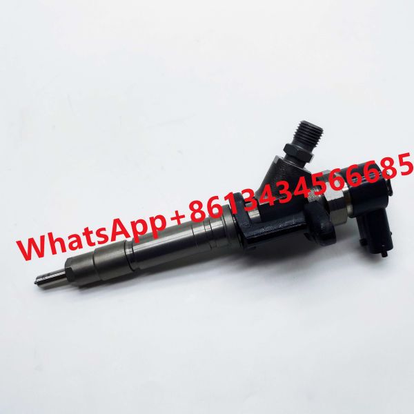 Common Rail Bosch Diesel Fuel Injector 0445120048 / 0445120049 For 4M50 ME223750