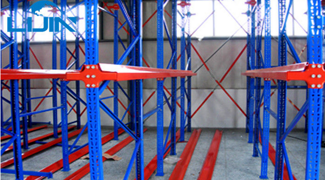 Metal Double Sided Heavy Duty Racking System With Aisle Pallet Shelving