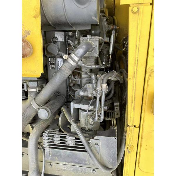 11000 KG Moving Type Crawler Chain Komatsu- Pc 110-7 Used Excavator In Good Condition