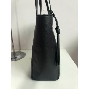 Fashion Women Handbags with Tassels Customized colours with logo OEM