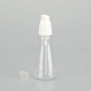 Smooth Round Transparent PET Spray Bottle With Classic Design