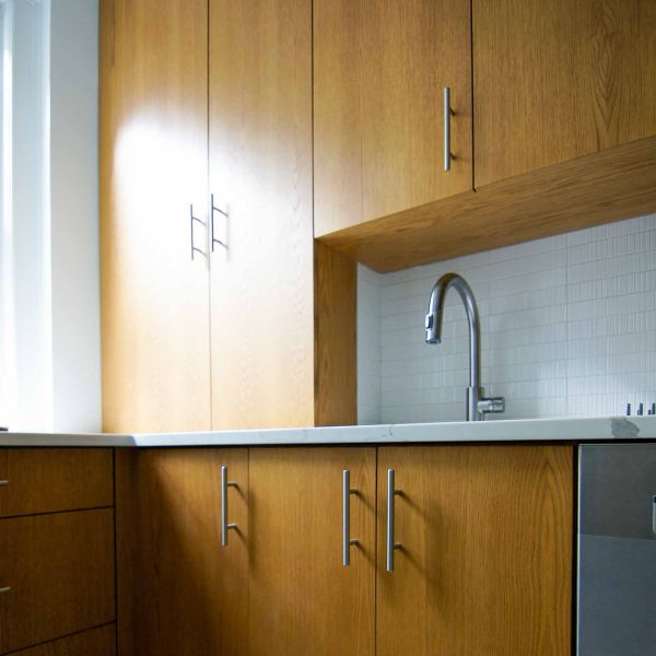 Customized U Shape Modern Kitchen Cabinet Wooden Melamine Doors