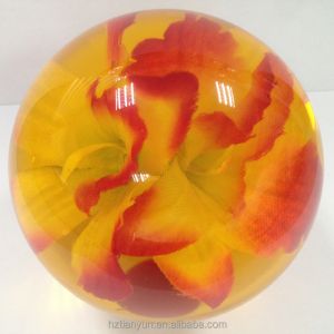 Quality Skyringe Resin Craft Paperweights , Dia8cm Gift Paperweight for sale