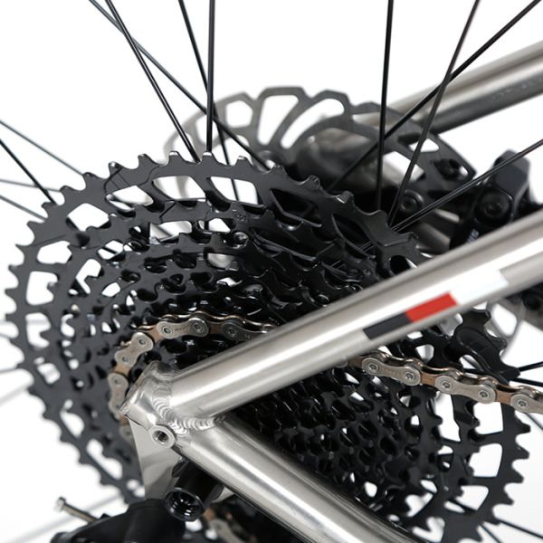 RoHS Certified Hydraulic Brake Lever MTB , Alloy Frame MTB MAXXIS Tire