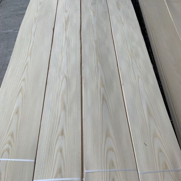 Free Sample Natural American Ash Wood Veneer for Home Table Bedroom Chair Wooden Wardrobe Furniture