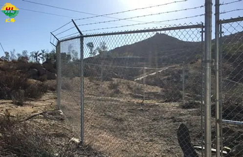 Buy 8 Gauge Chain Link Wire Fence 2.5" Mesh 48" X 50" High Safety at wholesale prices