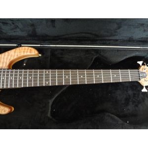 6 string bass guitar Smith custom bass Golden hardwares Wilkinson brodges
