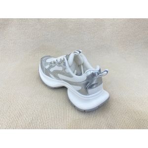 Women white comfort sport shoes with mesh upper breathable and anti slip