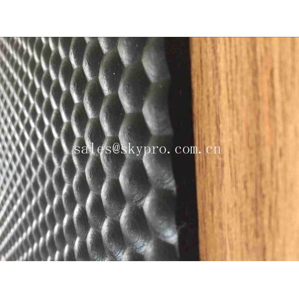 Anti - fatigue Utility Mat with Insertion Stable Pebble Pattern , Hexagon Cow