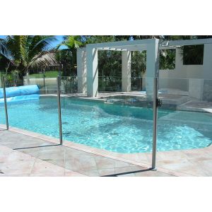 BS6206 Standard Pool Fencing Glass With Polished Edges No Holes