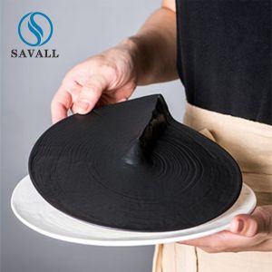 Artistic Conception Japanese Irregular Circle Porcelain Plates FDA Approval