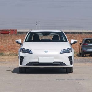 Aion S 580 Xuan Electric Car Closed Body Type White Exterior Color 460 Km Range