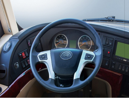 Luxurious Used YUTONG Buses 2015 Year Euro-IV Emission Standard With 51 Seats