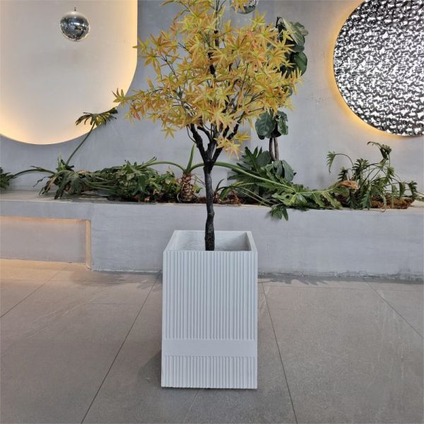 Frost Resistant Character Fiber Clay Planter Hand Carve Finishing For Lightweight Construction