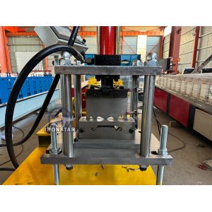 Rolling shutter door roll forming machine in Nicaragua