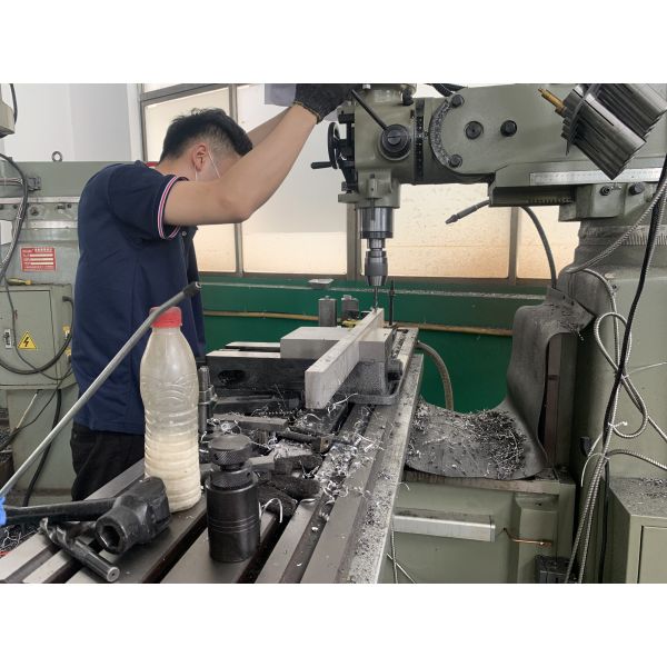 Steel 4 Cavities Aluminum Foil Container Mould High Productivity