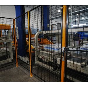 Precision Automatic Palletizing System For 42,000 BPH Bottled Water Production