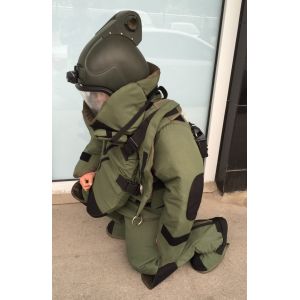 Durable Bomb Disposal Suit Eod Suit Washable Fire Retardant Fabric