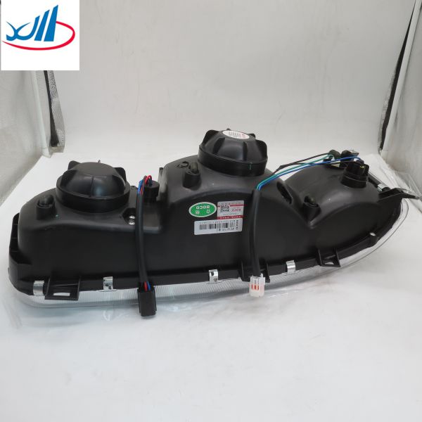 Sinotruk HOWO Styre Truck Cabin Spare Parts Glass Plastic WG9100720110 Head Lamp