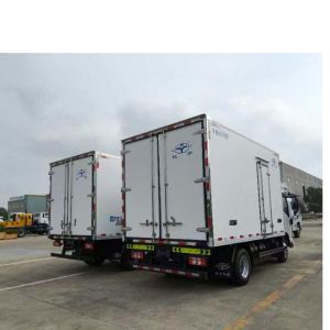 Low Price JMC Truck 4x2 4.2M 5 Ton Refrigerated Truck Freezer Trucks With Single