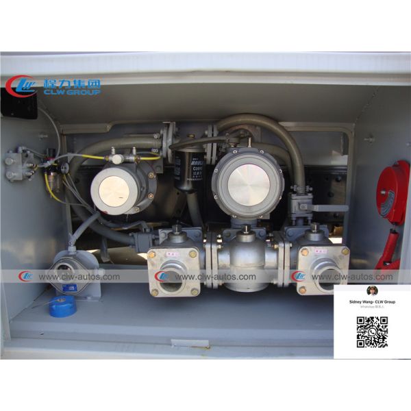 FAW 4x2 140HP 10cbm Mobile Fuel Dispensing Trucks