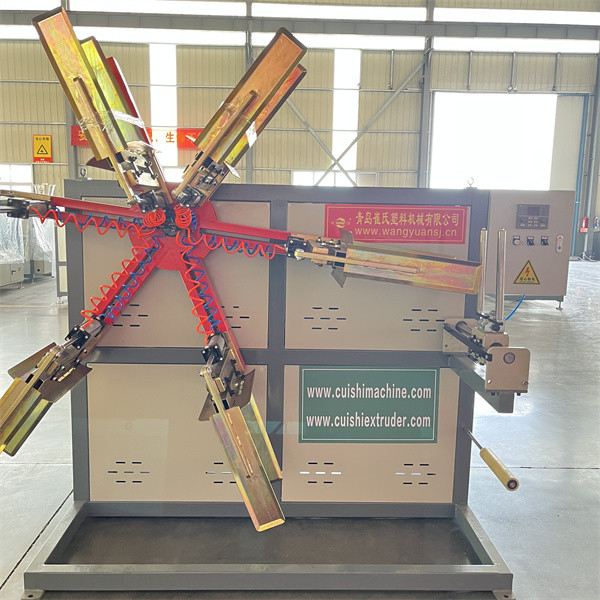 Buy 16-63mm Hydraulic Water Hdpe Pipe Extrusion Machine at wholesale prices