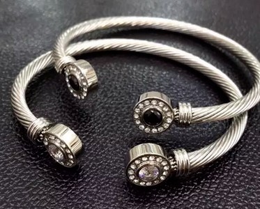 Buy (B-121) Fashion Design Women Gift Rhodium Plated  Cubic Zircon Cable Bracelet at wholesale prices