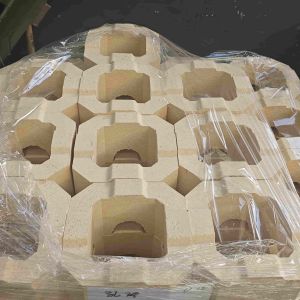 China Metal Forging Corundum Mullite Refractory Parts For Temperature Applications on sale