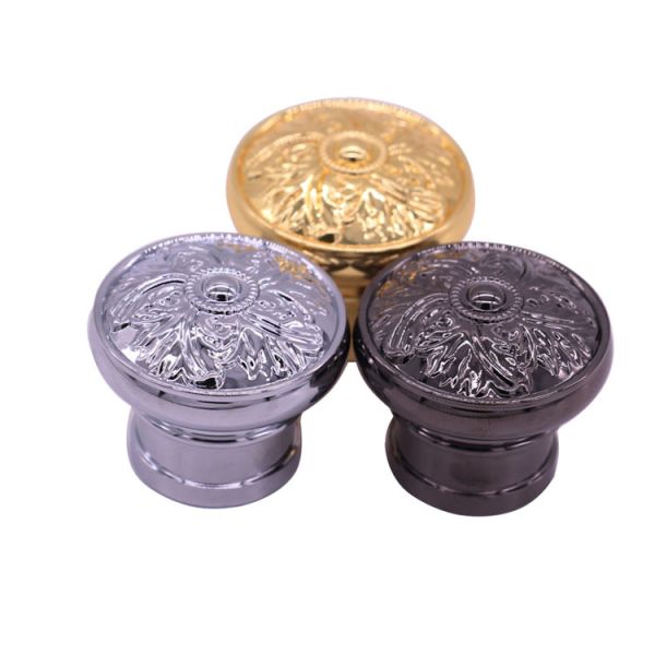 Buy 24 * 30 Zinc Alloy Perfume Spray Caps Magnetic Cap For Perfume Bottle at wholesale prices