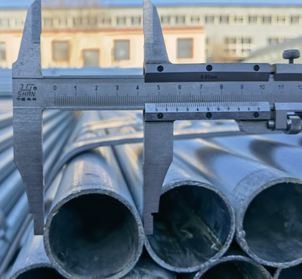 Galvanised Metal Scaffold Tube 6m Length 245N/mm2 3.2 thickness steel pipe