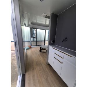 Modern Design Sandwich Panel Door Modular Mobile House in European Union with 20