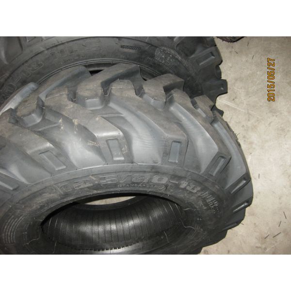 10.5 12.5/80-18 industrial backhoe tires R4 agricultural tyres from China factory suppliers