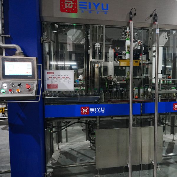 Buy Automatic Can Sleeve Labeler 22000BPH for Beverage Bottles at wholesale prices