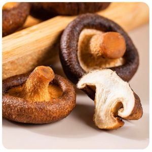 Indulge in Gourmet Pleasure with Vacuum Fried Shiitake Mushrooms